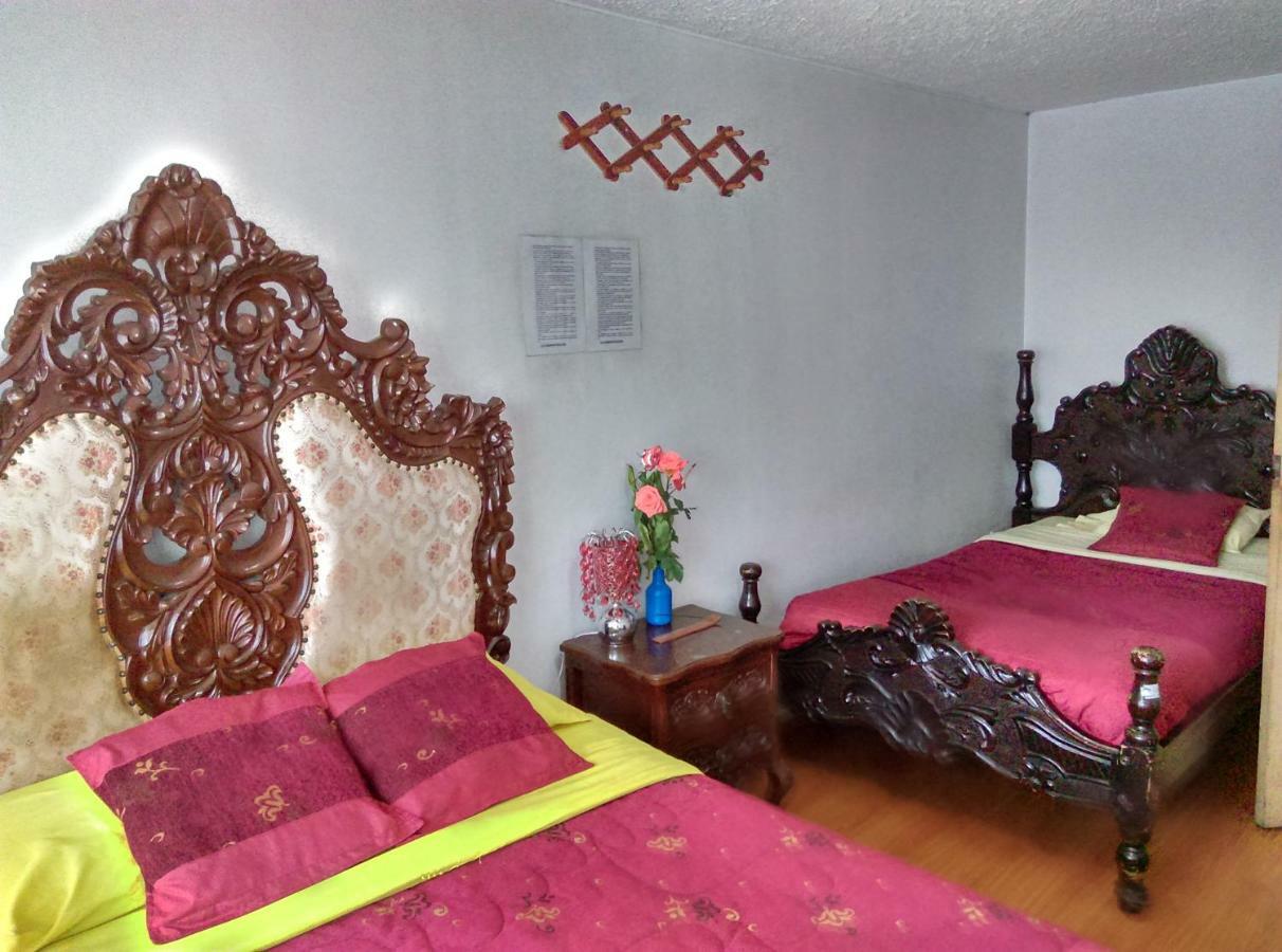 Escocie - Quito Hotell Eksteriør bilde